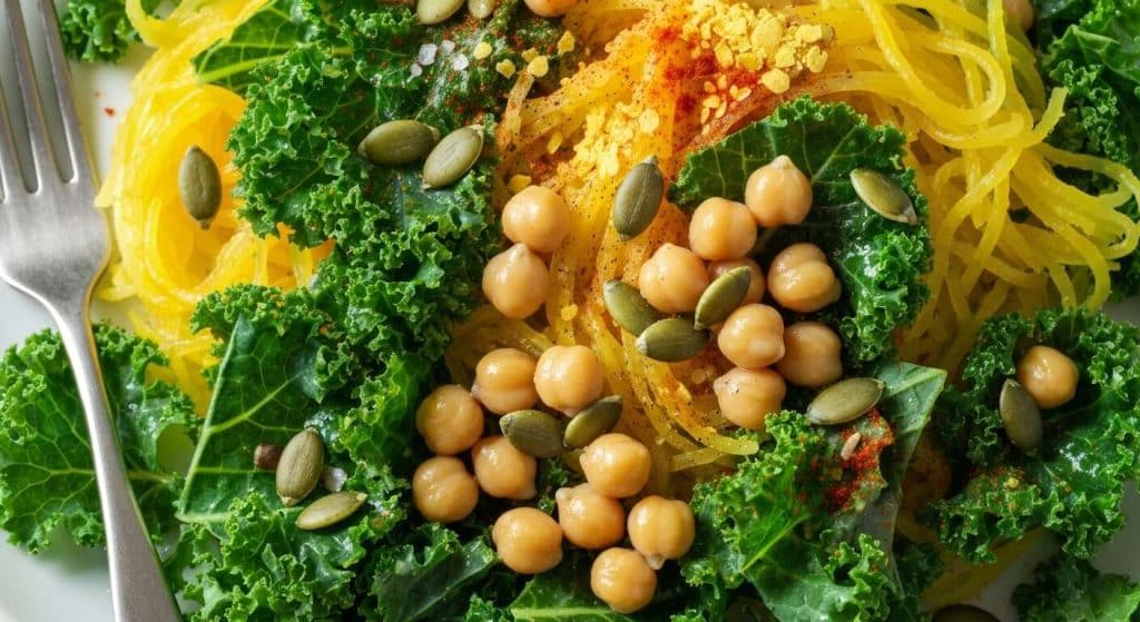 Salade Vegan : courge Spaghetti et Kale