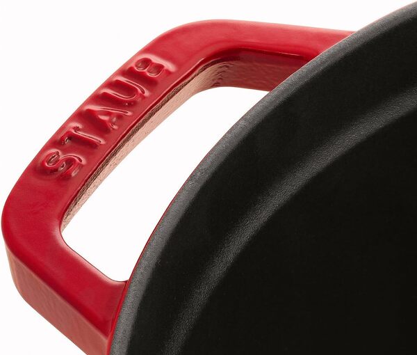 STAUB Cocotte en Fonte Émaillée avec Couvercle, Tous feux dont induction, 7 à 8 personnes, Ronde, 30 cm, 8,34 L, 8,9 kg, Cerise