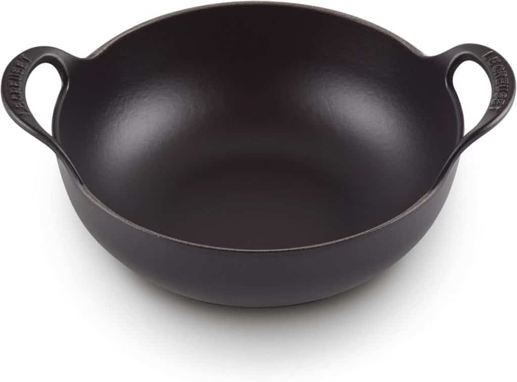 Test du plat balti en fonte noire Le Creuset 24 cm