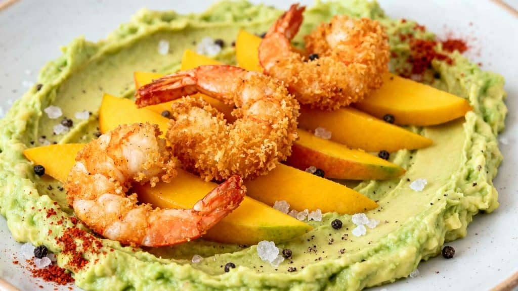 Mousseline d'avocats : recette croustillante de gambas et mangue