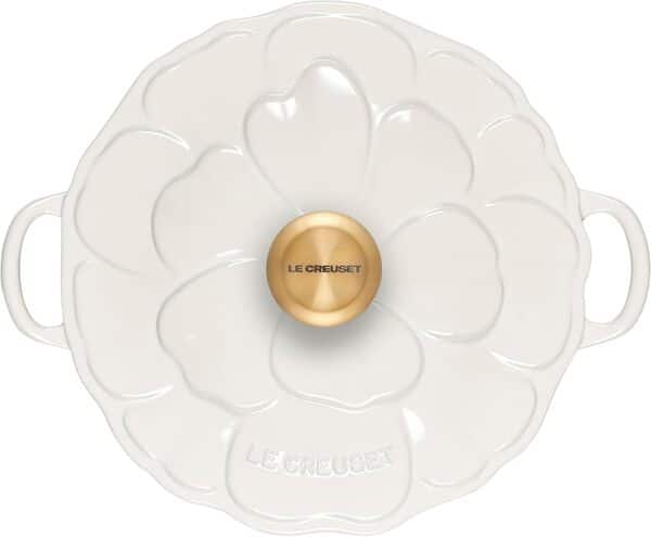 Le Creuset Signature Braiser à pétales en fonte émaillée, 2,25 l, blanc avec bouton doré