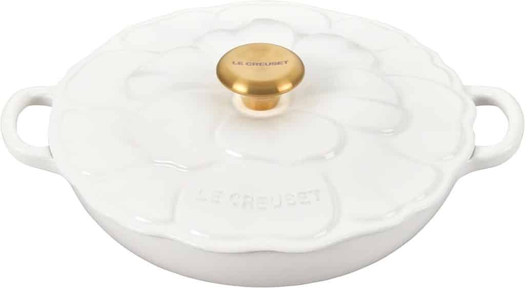 Test du Signature Braiser à pétales Le Creuset : élégance et performance en cuisine