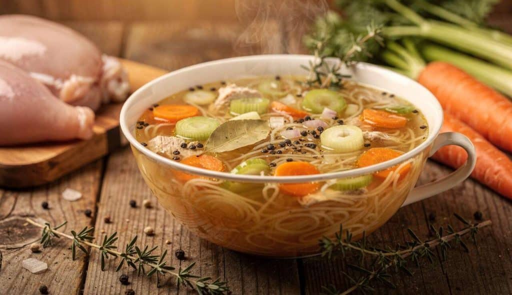 Recette de soupe de poulet aux vermicelles maison