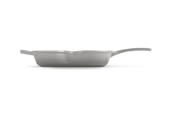 Découvrez notre test détaillé de la poêle à frire en fonte Le Creuset modèle 20187265410422 : performances, durabilité et conseils d'entretien pour une cuisine au top