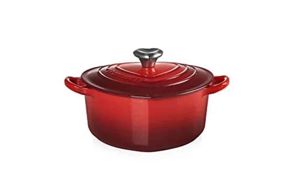 Avis : le creuset cocotte cœur en fonte 20 cm cerise