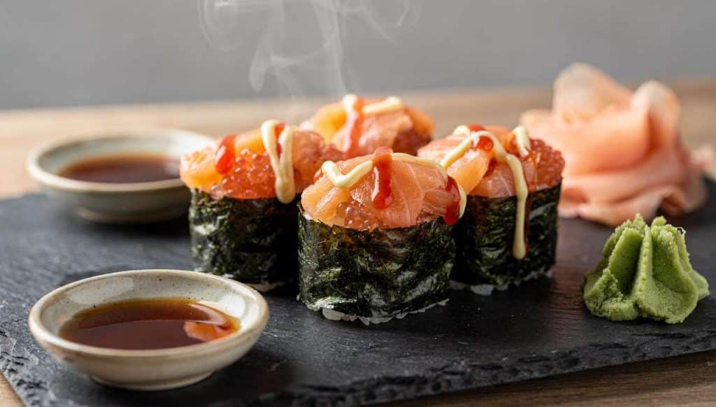 Gunkanmaki saumon et pamplemousse : découvrez la recette japonaise