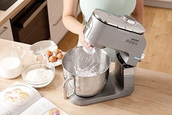 Découvrez notre test détaillé du robot pâtissier Sencor Premium 1500W avec accessoires : performances, avantages et avis d'expert pour bien choisir votre robot culinaire. 