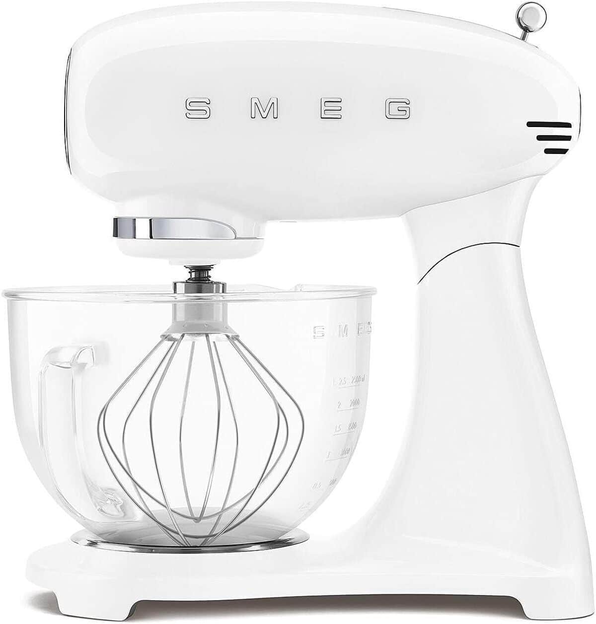 Test du robot pâtissier smeg SMF13WHEU : puissance et élégance